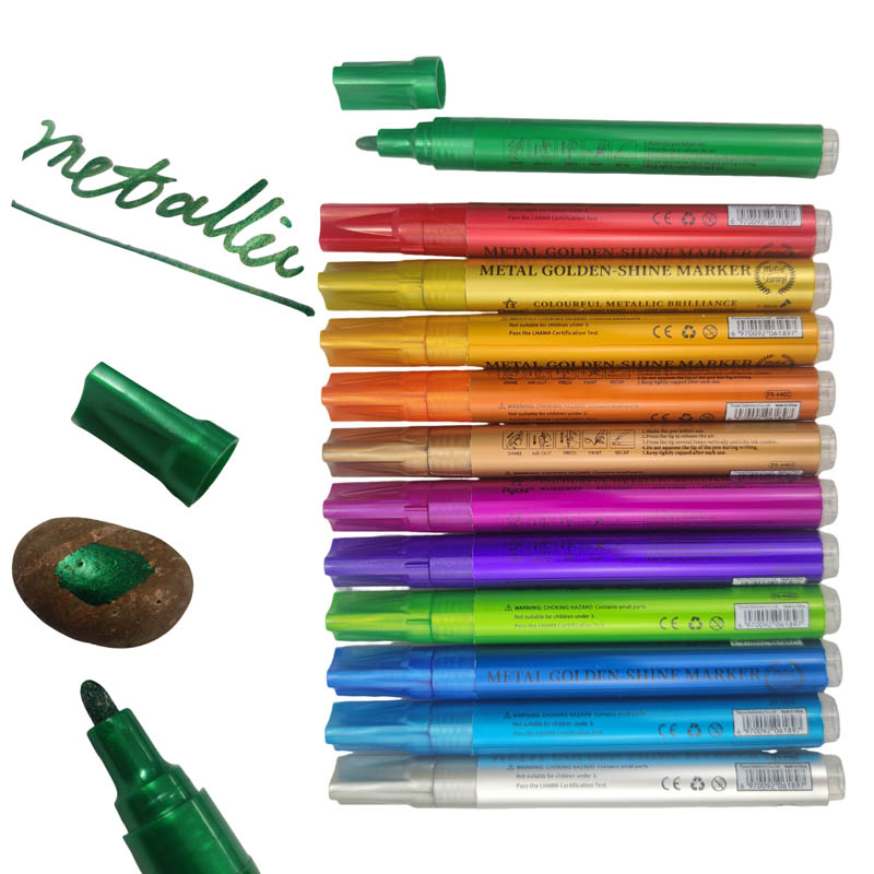 Golden metallic paint marker set