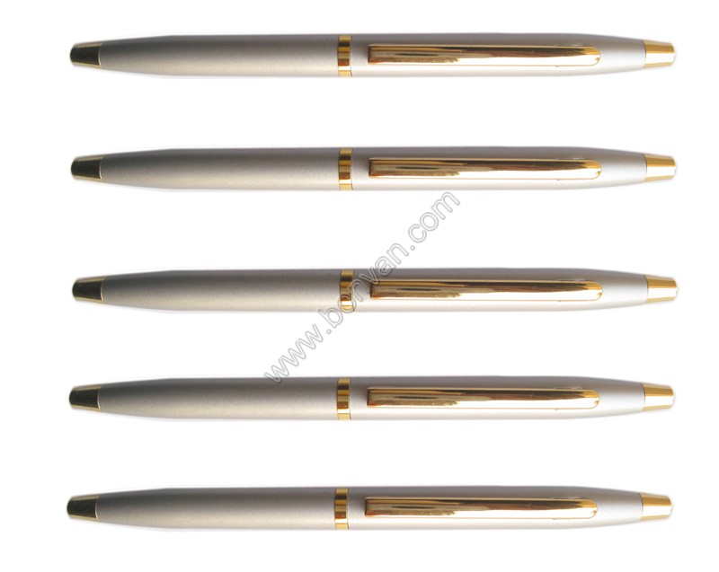 Short twist metal pen